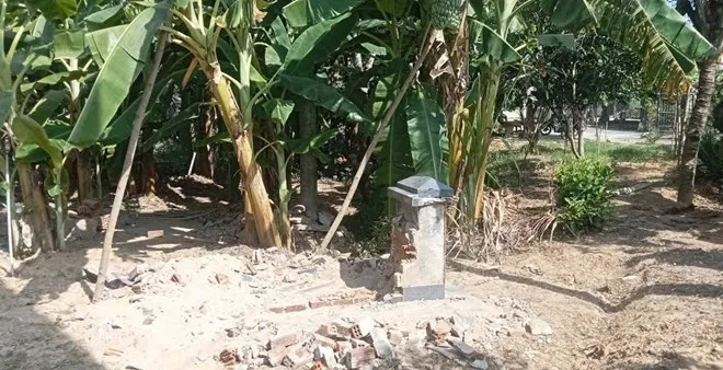 Ngôi mộ hơn 50 năm bất ngờ bị đào trộm, công an vào cuộc7