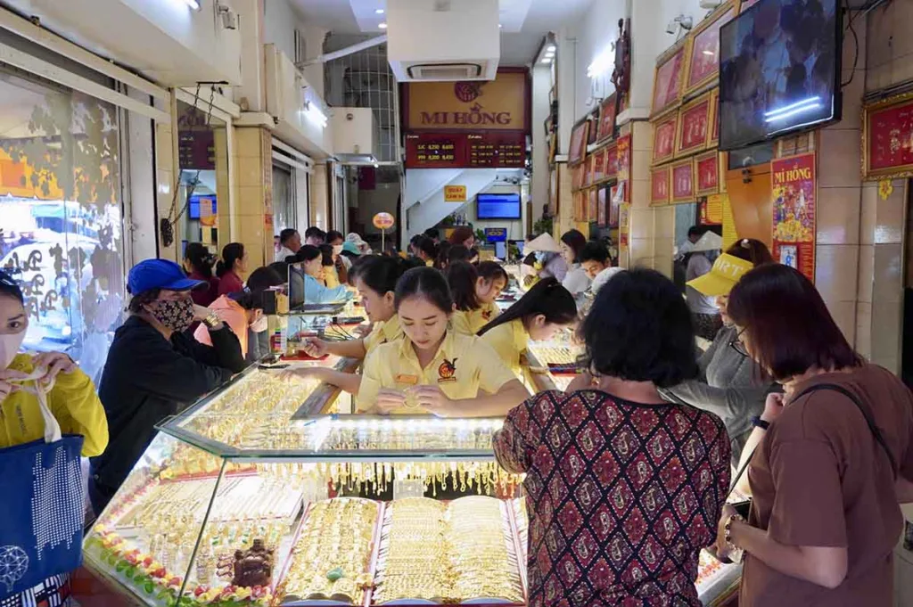 Giá vàng hôm nay 27/5: Quay đầu lao dốc