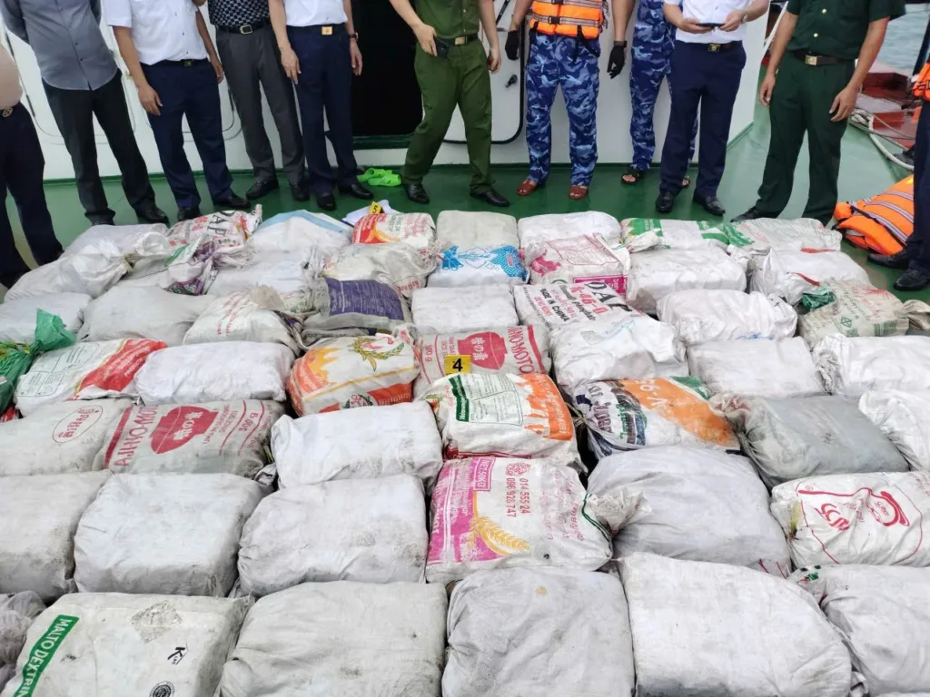 Bắt 1,16 tấn ketamine giấu trong tàu cá và phi vụ dùng 1,2 tỷ đồng để “chạy” bất thành