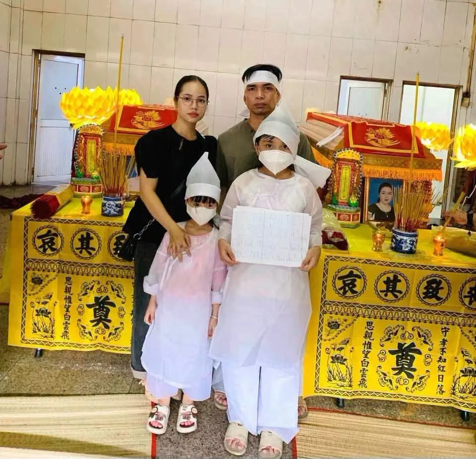 Xót xa hình ảnh tang lễ 2 chị em ruột trong vụ thảm án ở Củ Chi
