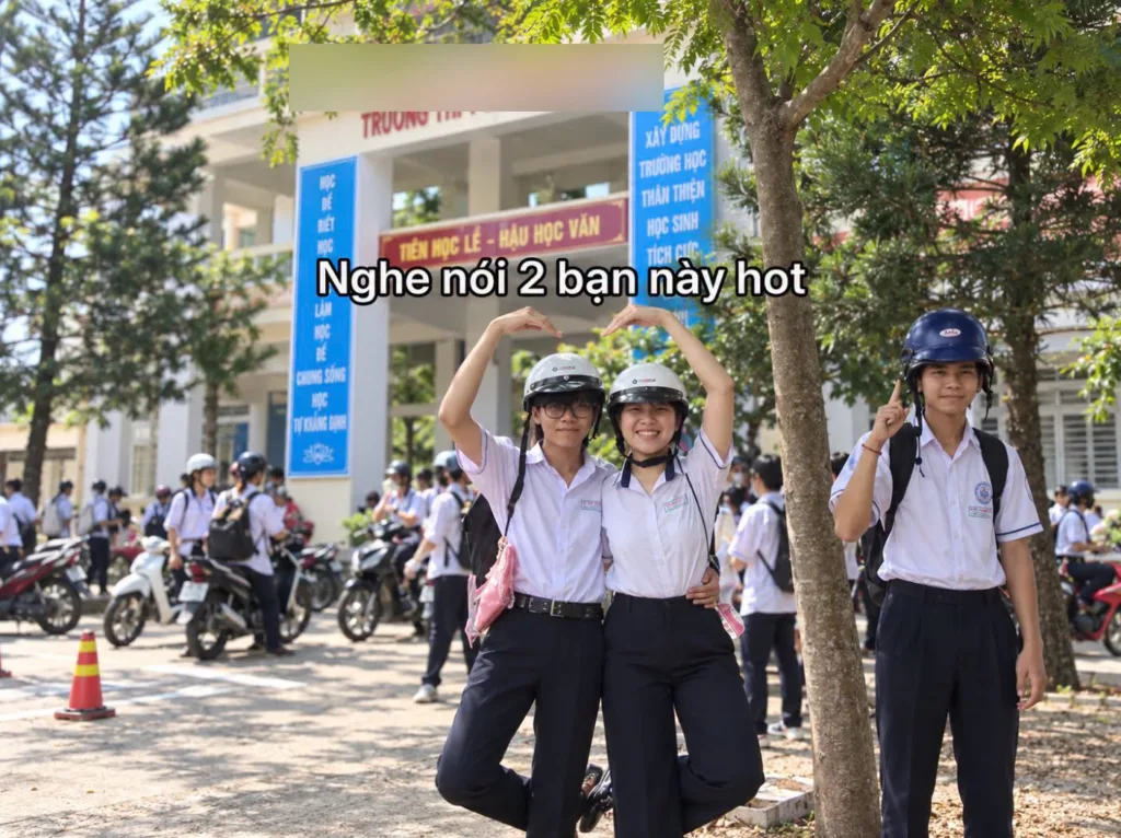 Không biết bố mẹ 2 đứa nghĩ thế nào sau khi xem video