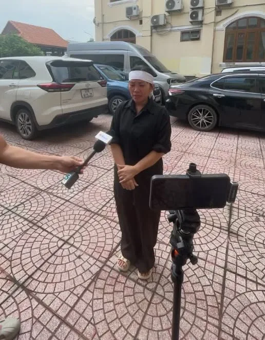 Chị gái anh N.V.Quang búc xúc bóc trần toàn bộ sự thật về gia đình người yêu cũ bị can