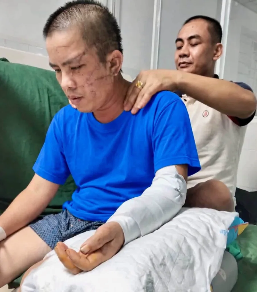 Anh Quang về quê nhưng chưa thể thắp cho vợ con một nén hương