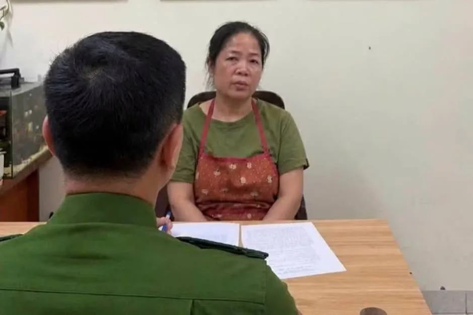 Nguyễn Thị Hoa, SN 1968 – Bà hàng xóm chửi hay nhất ở Hà Nội vừa bị khởi tố!